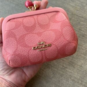Coach Nora Kisslock Pink Coin Purse Signature Canvas IM Candy Pink